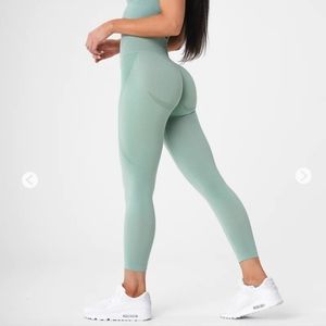 NVGTN Sage Green Contour Seamless Leggings Small